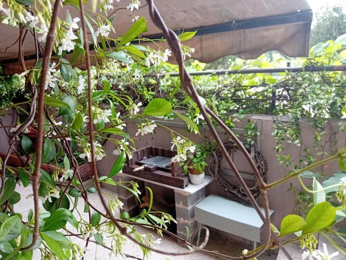 Apartament Stella'S Jasmine Saloniki Zewnętrze zdjęcie